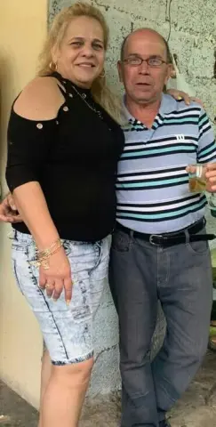 Juan Carlos con su prima Mercedita